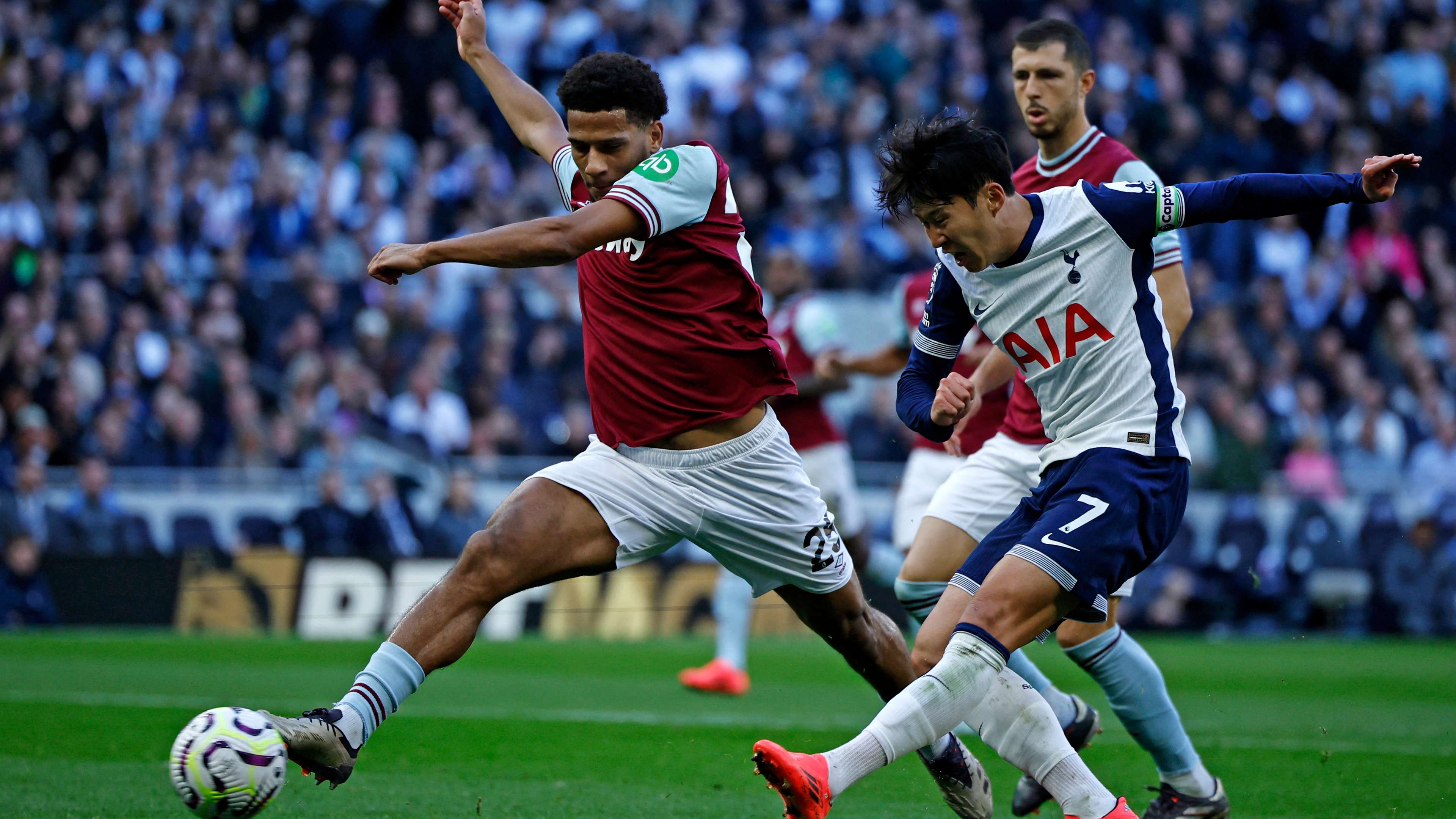 九游官方入口-国际比赛日皇家马德里门线救险波尔图门线救险备战西甲之后，皇家马德里围绕社区盾战术微调的简单介绍