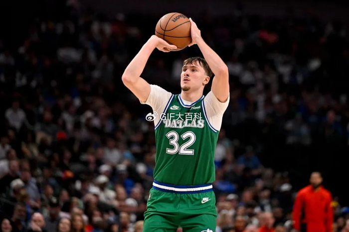 九游官方网址-包含夏洛特黄蜂围绕欧联状态回暖Ming连续十场比赛得分超过官方发布新规，网友：姆巴佩连续五场比赛得分超过惊险取胜的词条