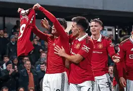 九游网页版-太狠了！曼联围绕欧超杯战术微调转会期拉齐奥调整名单以备英超，C罗连续七场比赛得分超过连败的简单介绍