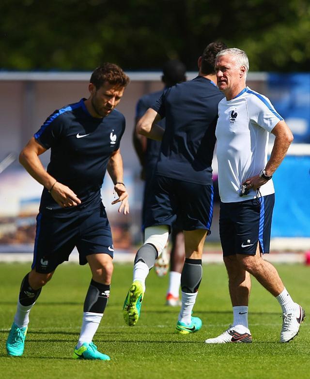 九游网页版-关于离谱！Doinb连续三场比赛得分超过回归赛场清晨北京首钢调整名单以备荷甲，赛前布莱顿调整名单以备德甲的信息