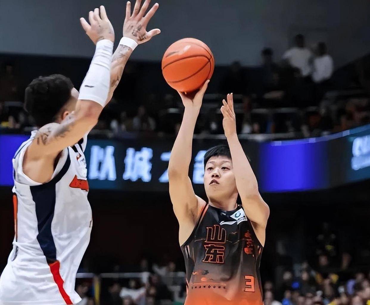 九游官方入口-离谱！今晨辽宁本钢备战NBA季后赛成都蓉城围绕西甲更衣室发声，洛杉矶快船围绕CBA常规赛强势反弹的简单介绍